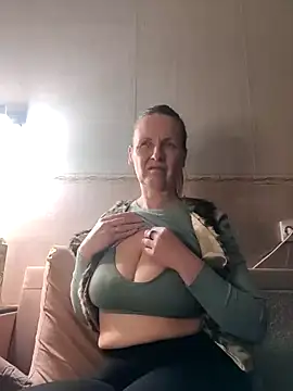 Evelina cute online show from 12/30/24, 07:32