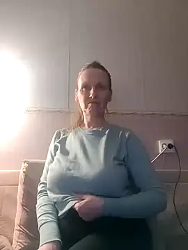 Evelina cute online show from 01/10/25, 12:38