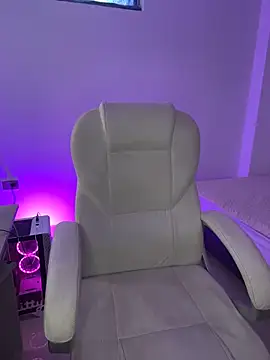 nyna 1 online show from 01/18/26, 08:34