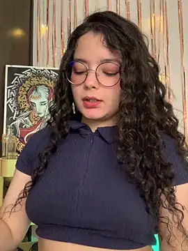 Snapshot of Antoniart_ chatting on 12/24/24, 02:10 Antoniart online show from 12/24/24, 02:10