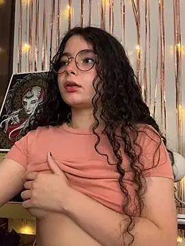 Snapshot of Antoniart_ chatting on 01/12/25, 02:45 Antoniart online show from 01/12/25, 02:45