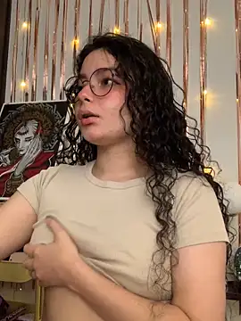 Snapshot of Antoniart_ chatting on 01/14/25, 03:32 Antoniart online show from 01/14/25, 03:32