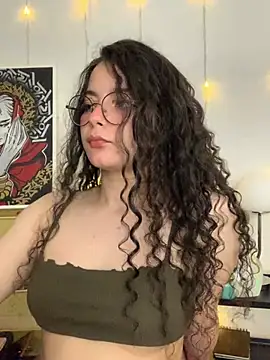 Snapshot of Antoniart_ chatting on 02/16/25, 02:09 Antoniart online show from 02/16/25, 02:09