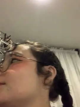 Snapshot of Antoniart_ chatting on 02/22/25, 02:17 Antoniart online show from 02/22/25, 02:17