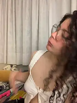 Snapshot of Antoniart_ chatting on 03/02/25, 04:07 Antoniart online show from 03/02/25, 04:07