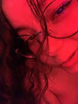 Snapshot of Antoniart_ chatting on 03/04/25, 04:38 Antoniart online show from 03/04/25, 04:38