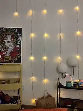 Snapshot of Antoniart_ chatting on 03/06/25, 12:43 Antoniart online show from 03/06/25, 12:43