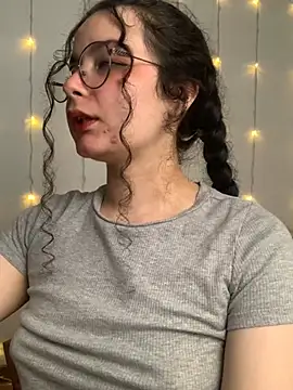 Snapshot of Antoniart_ chatting on 03/06/25, 04:30 Antoniart online show from 03/06/25, 04:30