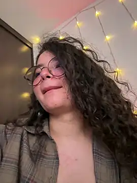 Snapshot of Antoniart_ chatting on 03/19/25, 07:29 Antoniart online show from 03/19/25, 07:29