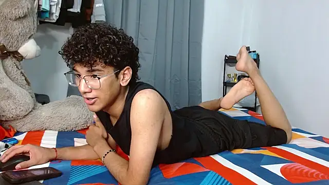 harrytwink18 online show from 02/09/26, 03:05