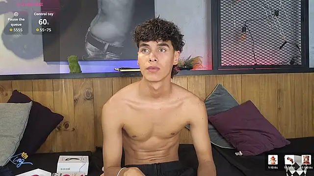 Snapshot of andrewortix chatting on 02/27/26, 04:45 andrewortix online show from 02/27/26, 04:45