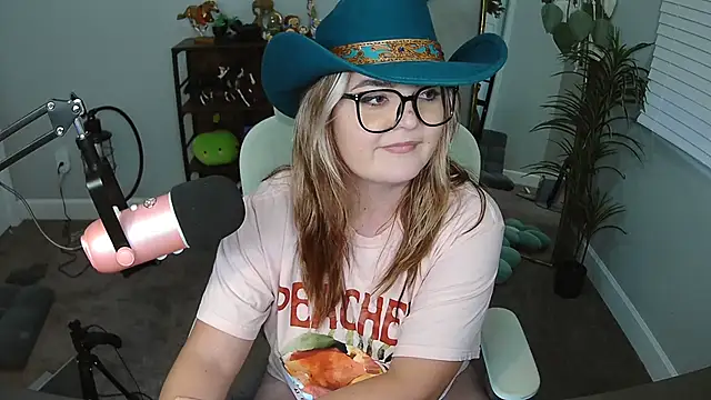 rodeobrii online show from 05/18/26, 04:07