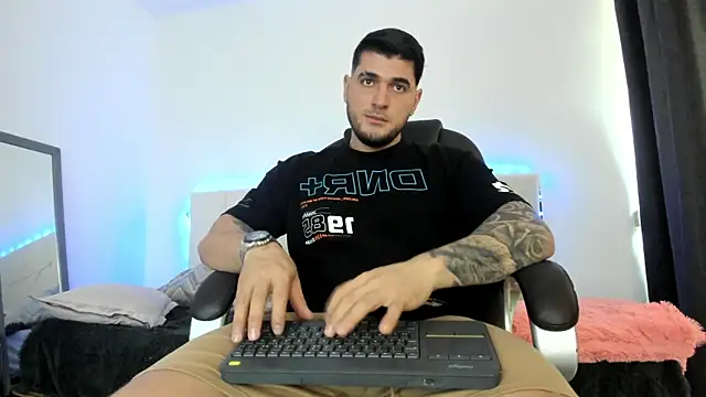 Teilor Creed online show from 12/20/25, 07:10