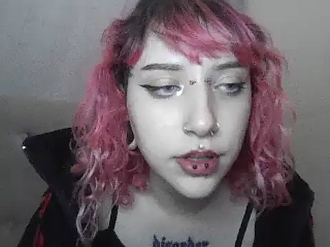 Snapshot of shinigami6669 chatting on 12/03/24, 06:48 shinigami6669 online show from 12/03/24, 06:48