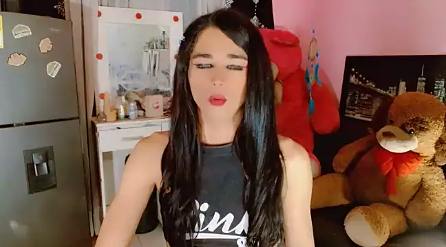 Snapshot of AngelicaDark chatting on 02/13/25, 07:03 AngelicaDark online show from 02/13/25, 07:03