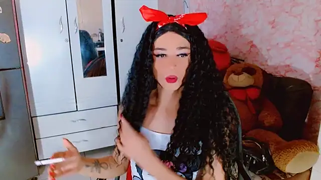 Snapshot of AngelicaDark chatting on 09/21/25, 01:35 AngelicaDark online show from 09/21/25, 01:35