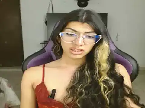 engielphoenis14 online show from 01/27/25, 12:48