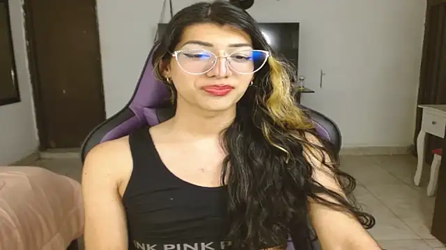 engielphoenis14 online show from 01/31/25, 08:54