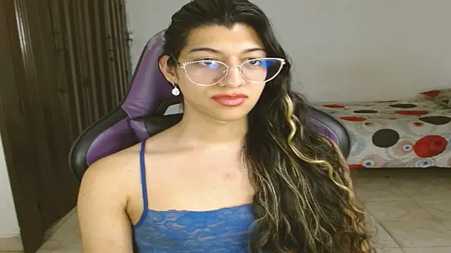 engielphoenis14 online show from 09/15/25, 10:21