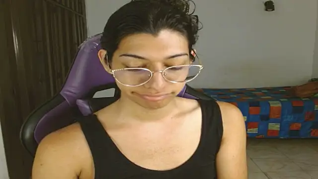 engielphoenis14 online show from 10/23/25, 11:24