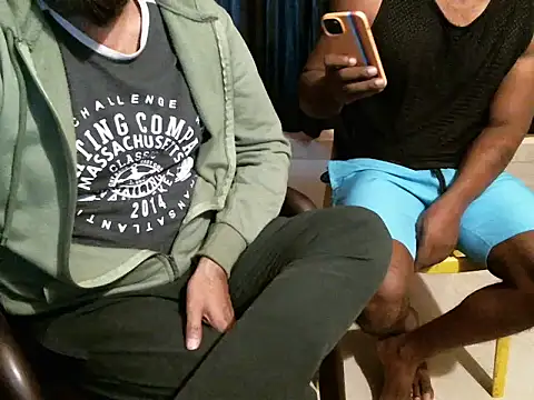 indianbull2023 online show from 12/23/25, 07:06