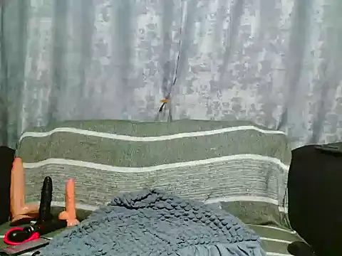 VANESAAMBER23 online show from 12/22/25, 09:01