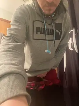 Lilsmokeshow017 online show from 02/04/25, 11:16