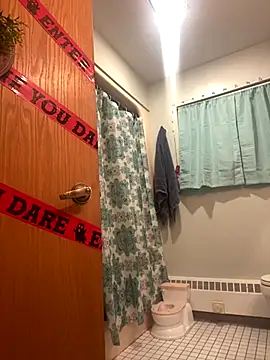 Lilsmokeshow017 online show from 09/28/25, 01:33