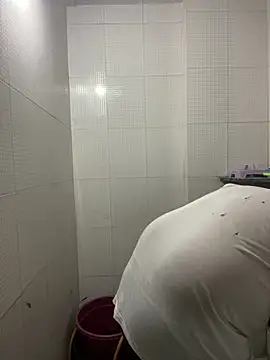 Snapshot of dick69lil chatting on 04/11/26, 02:27 dick69lil online show from 04/11/26, 02:27