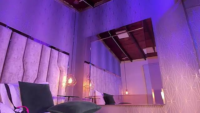 barbara cambels online show from 02/12/25, 01:52