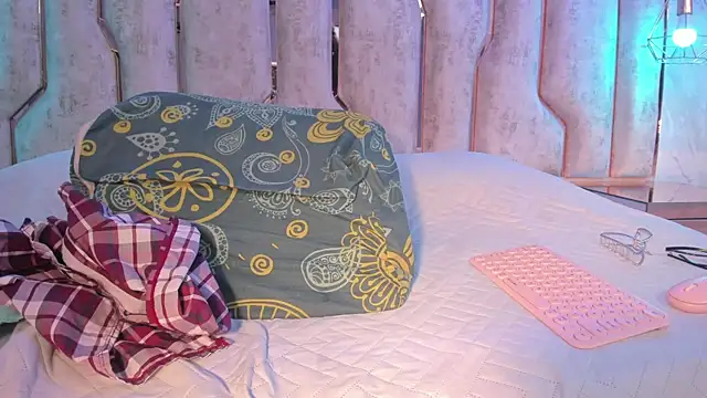 barbara cambels online show from 07/23/26, 01:58