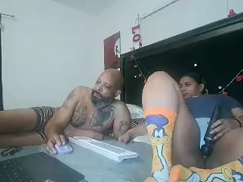 MrAndMrsCrook online show from 03/02/25, 04:39