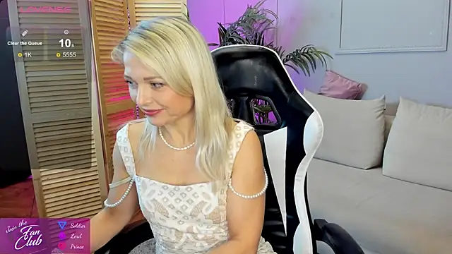 Gloria Lovely online show from 12/05/24, 02:00