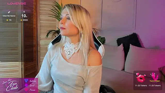 Gloria Lovely online show from 12/16/24, 11:22