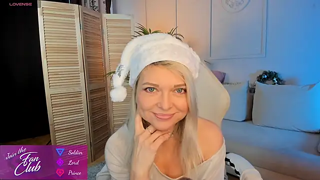 Gloria Lovely online show from 12/30/24, 10:53