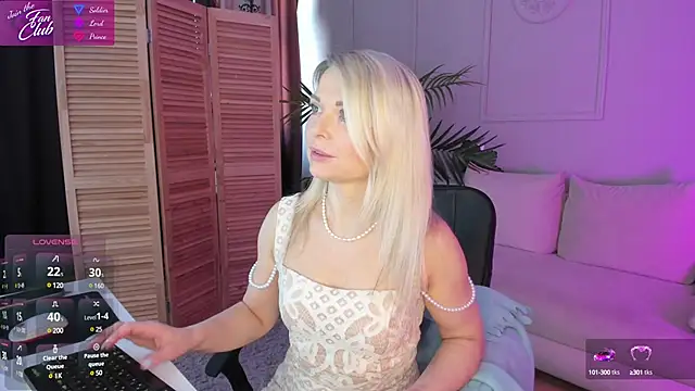 Gloria Lovely online show from 02/21/25, 10:50