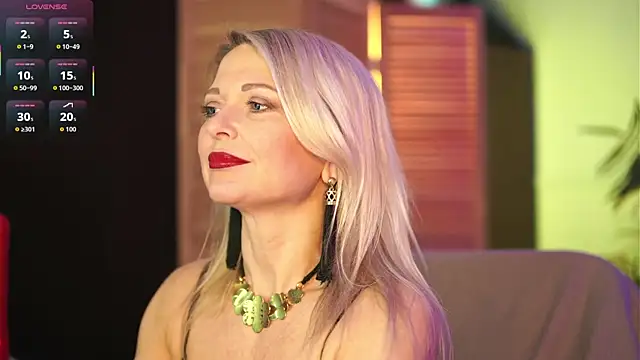 Gloria Lovely online show from 09/18/25, 11:23