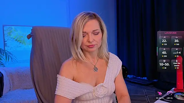 Snapshot of Gloria_Lovely chatting on 07/16/26, 11:38 Gloria Lovely online show from 07/16/26, 11:38