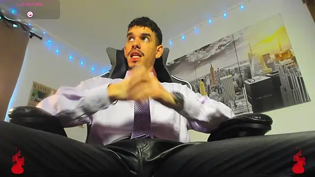 Snapshot of BRAYHAMBROWN chatting on 10/04/25, 05:22 BRAYHAMBROWN online show from 10/04/25, 05:22