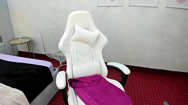 patriciakeys online show from 02/25/25, 06:36