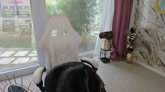 patriciakeys online show from 09/12/25, 06:57