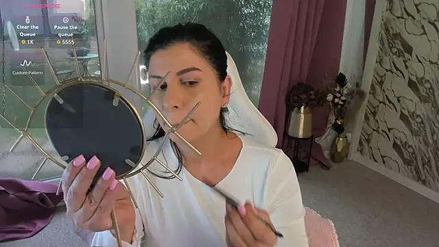 patriciakeys online show from 10/03/25, 08:33