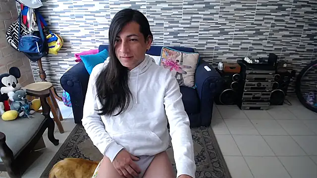 Snapshot of VioletaGomezCo chatting on 04/20/26, 03:26 VioletaGomezCo online show from 04/20/26, 03:26