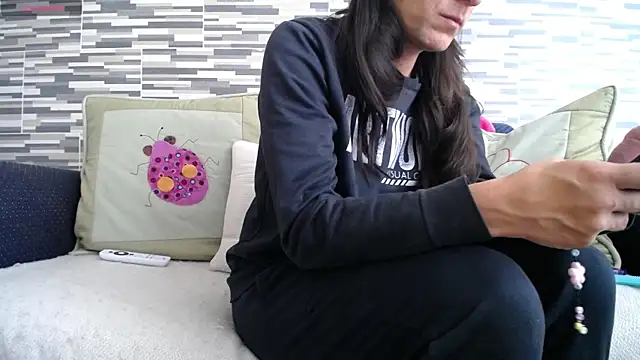Snapshot of VioletaGomezCo chatting on 07/07/26, 04:00 VioletaGomezCo online show from 07/07/26, 04:00