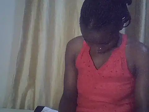 sweet love00 online show from 11/21/25, 06:39