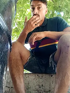 Snapshot of puak6666 chatting on 11/09/25, 03:10 puak6666 online show from 11/09/25, 03:10