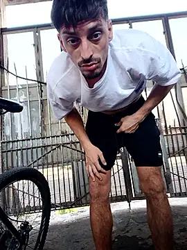 Snapshot of puak6666 chatting on 01/18/26, 10:13 puak6666 online show from 01/18/26, 10:13