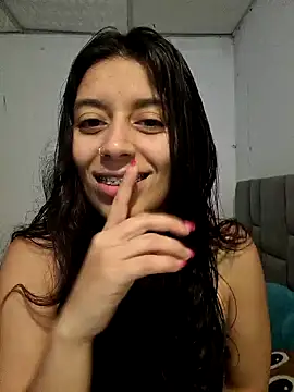 Snapshot of BrittanyDiaz chatting on 02/01/25, 07:13 BrittanyDiaz online show from 02/01/25, 07:13