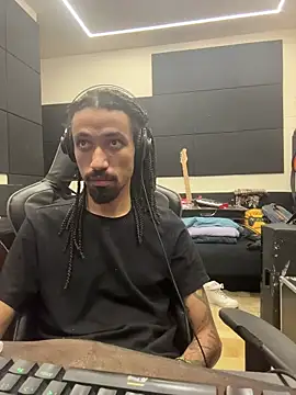 hotcamboy420 online show from 01/16/26, 05:11