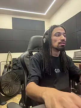 hotcamboy420 online show from 03/09/26, 02:59